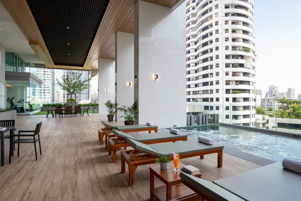 Jasmine 59 Hotel Bangkok Exterior foto The swimming pool at the hotel
