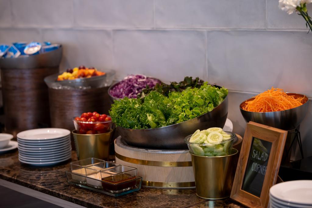 Jasmine 59 Hotel Bangkok Exterior foto A salad bar