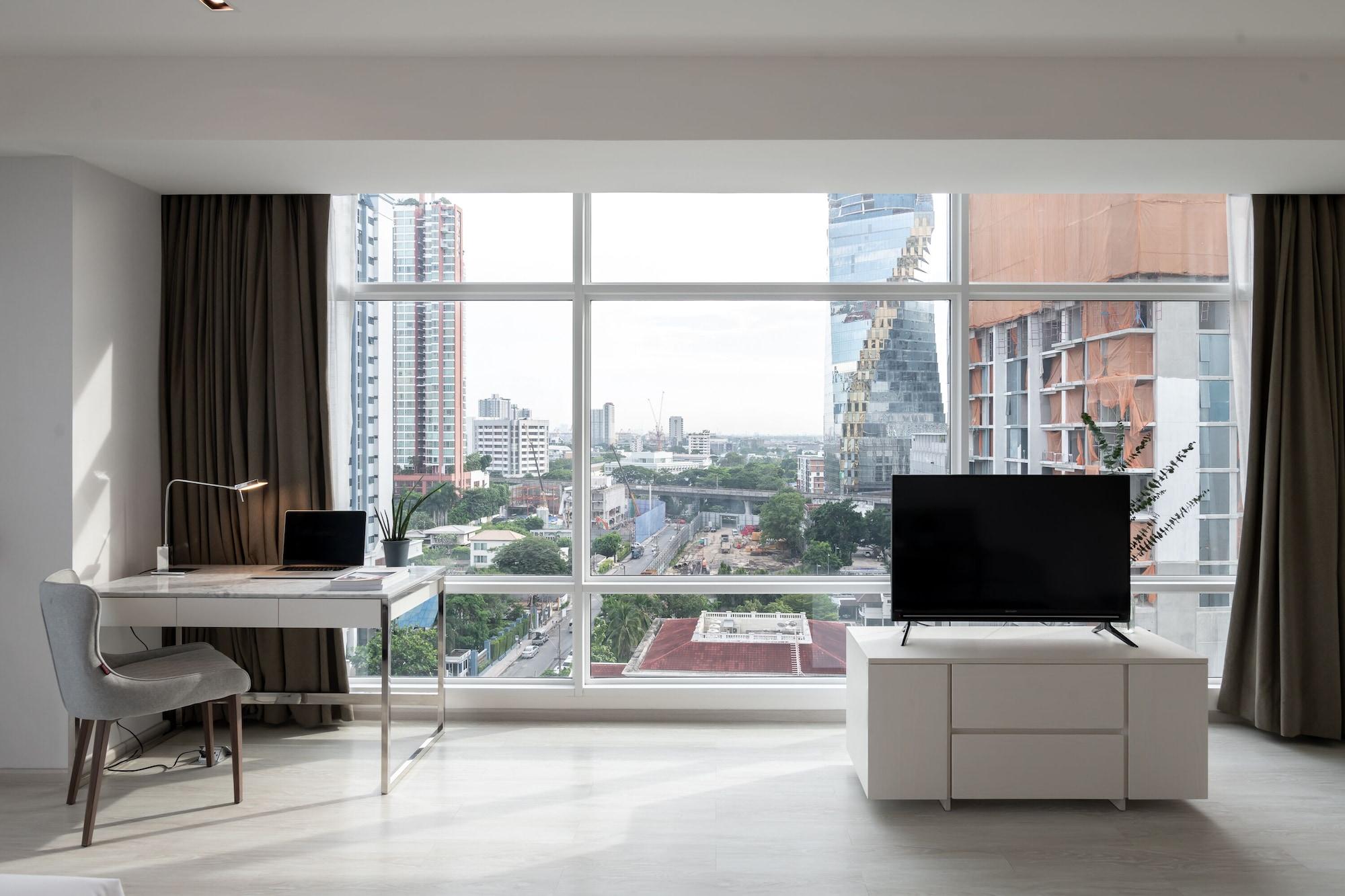 Jasmine 59 Hotel Bangkok Exterior foto A typical bedroom in a condominium