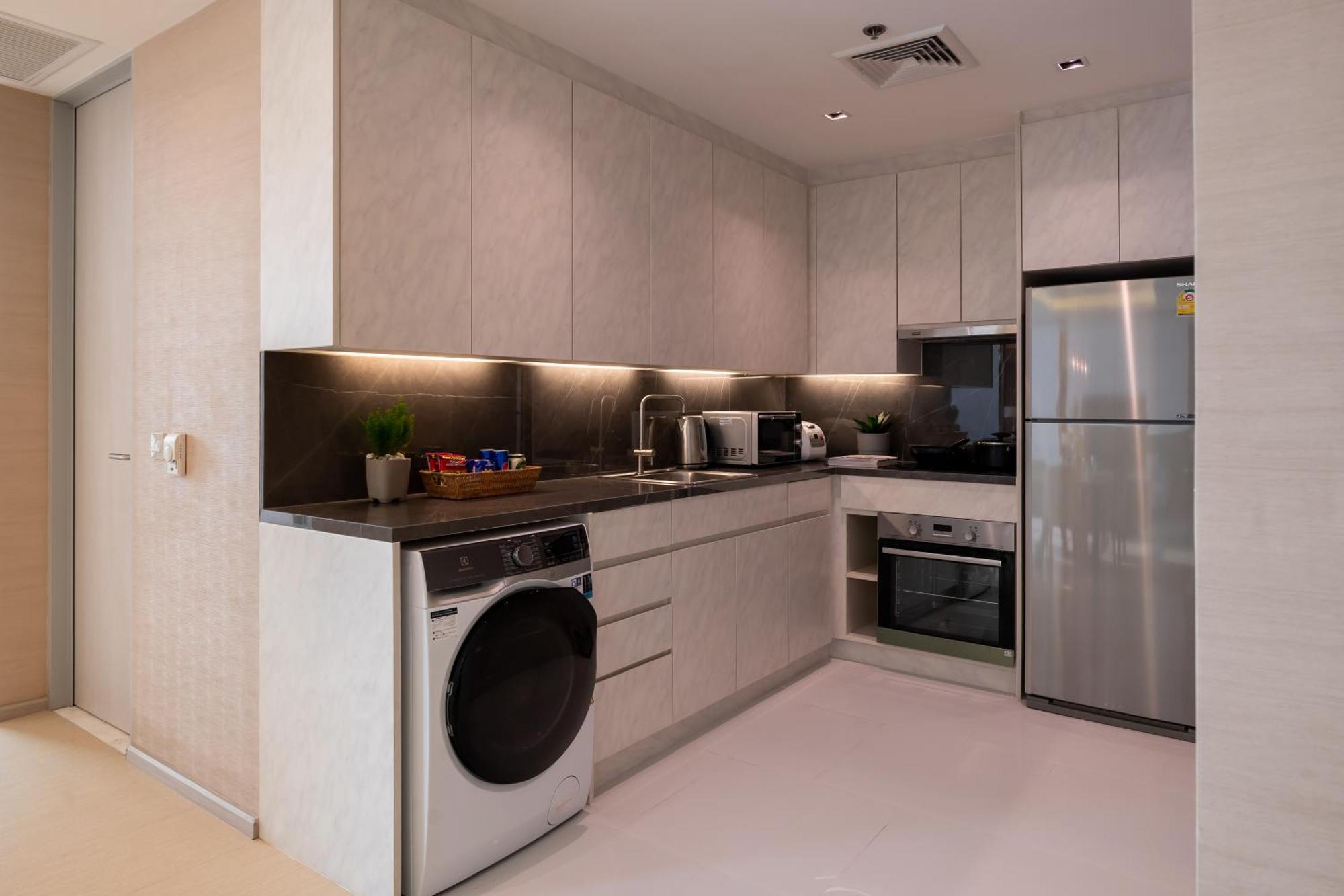 Jasmine 59 Hotel Bangkok Exterior foto A kitchen in a residential apartment